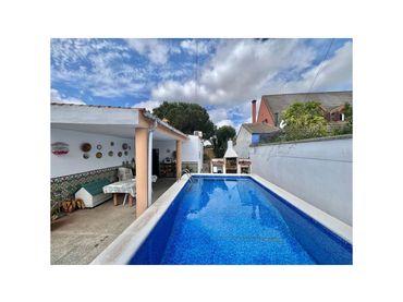 Casa amb piscina en venda a La Motilla - Fuente del Rey