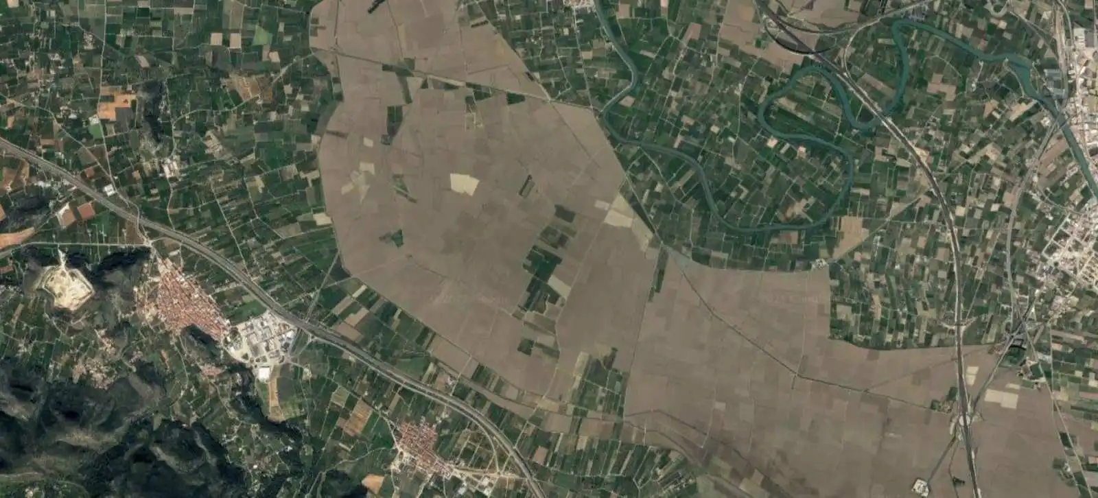 Lands and plots for sale in Llaurí