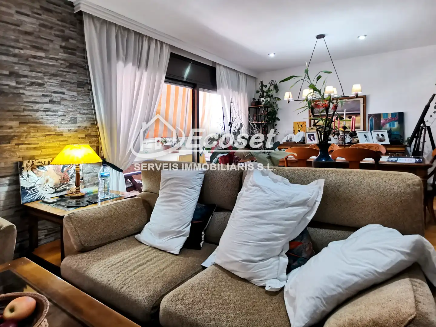Wohnzimmer von Maisonette zum Verkauf in Cornellà de Llobregat mit Klimaanlage, Parkett und Terrasse