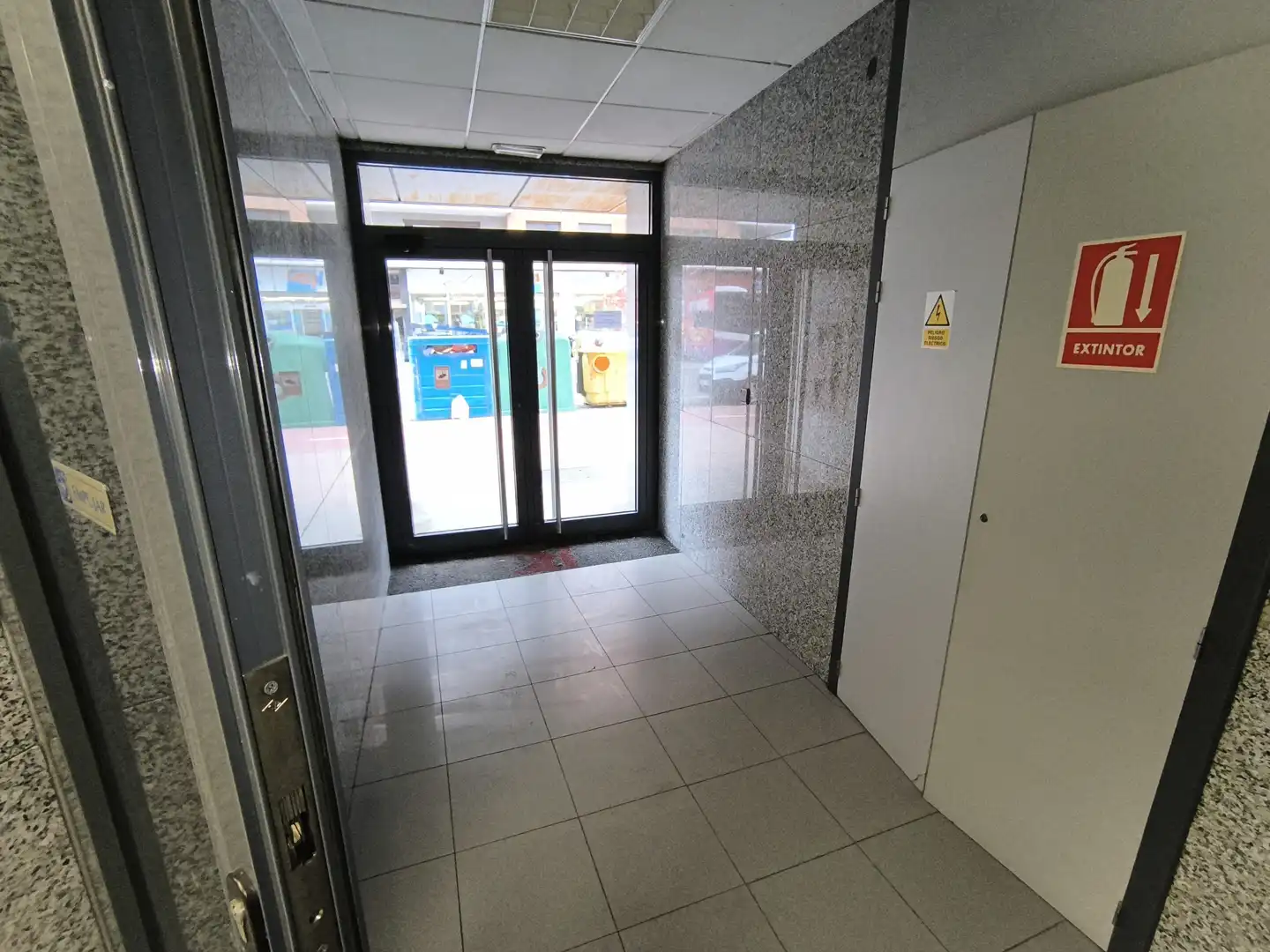 Local comercial en venda a Avenida Cardenal Cisneros 6, imagen 3