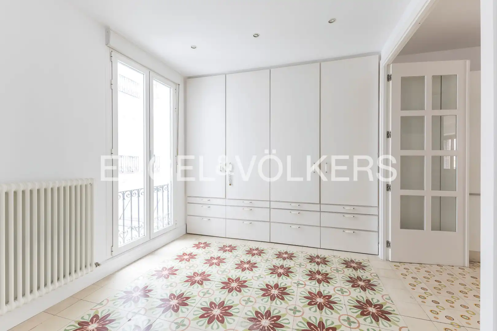 Habitación de Piso de alquiler en Madrid con Calefacción, Parquet y Balcón