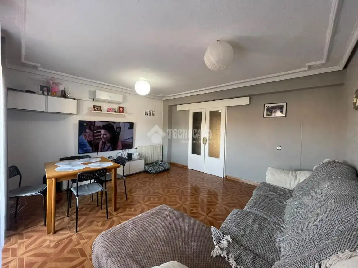 Sala d'estar de Pis en venda en Carabanchel