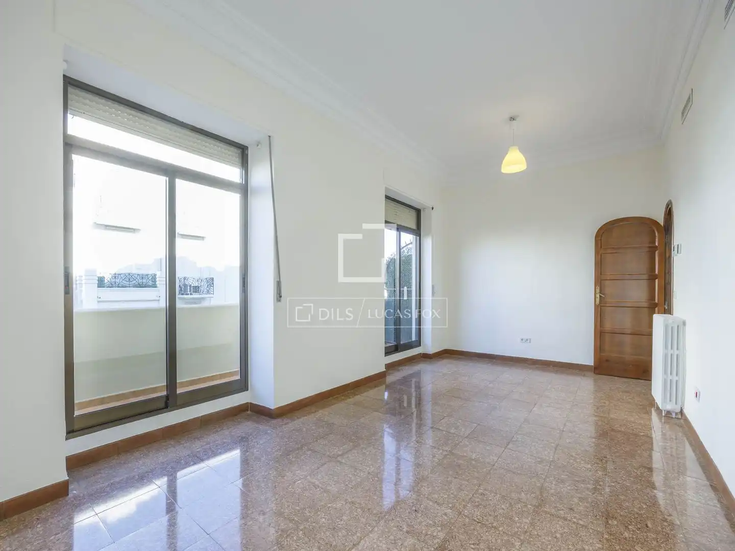 Exterior view of Flat for rent in Valencia  with Air Conditioner, Heating and Balcony