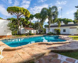 Exterior view of House or chalet for sale in Chiclana de la Frontera  with Air Conditioner, Heating and Private garden