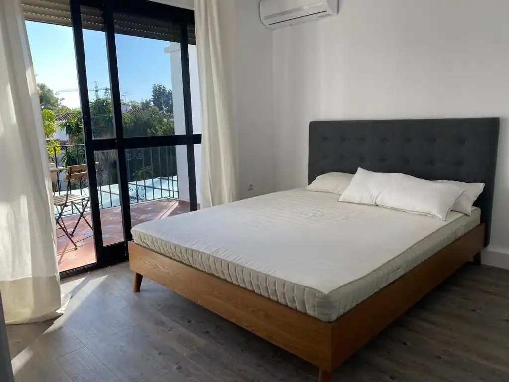 Bedroom of Flat for rent to own in Estepona  with Air Conditioner, Heating and Furnished