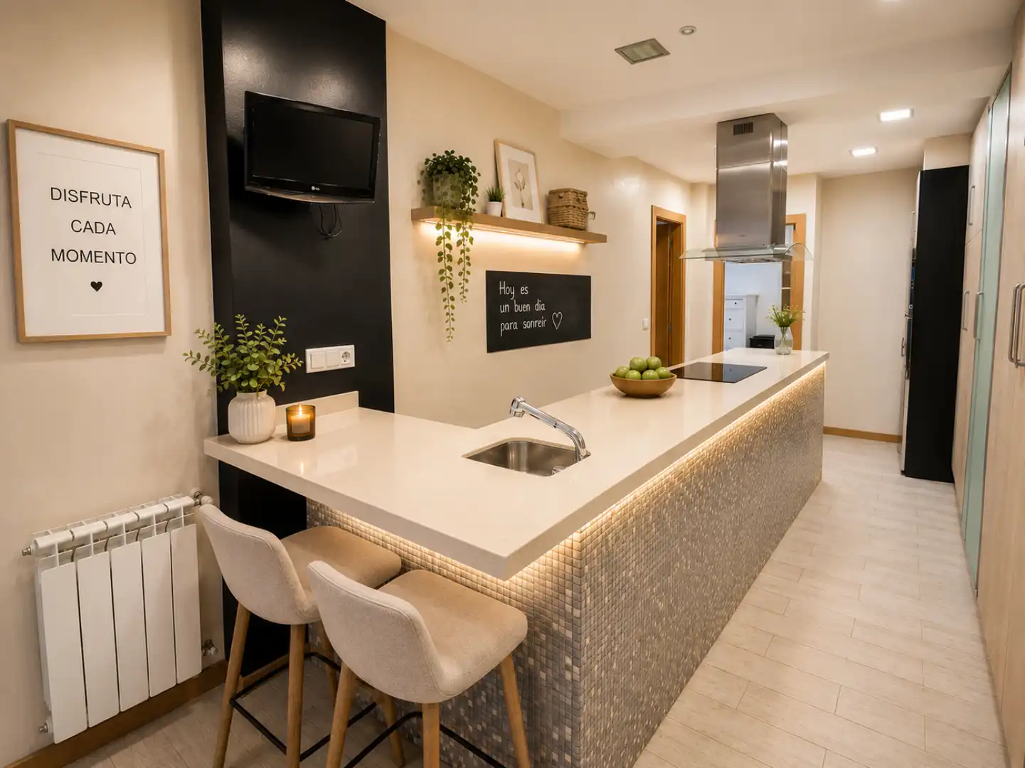 Cocina de Piso en venta en Gijón  con Calefacción, Jardín privado y Terraza