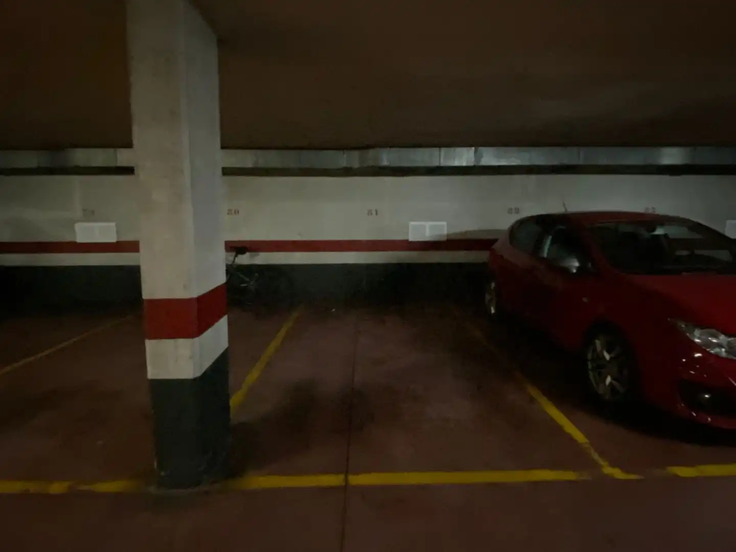 Parking of Garage for rent in Culleredo