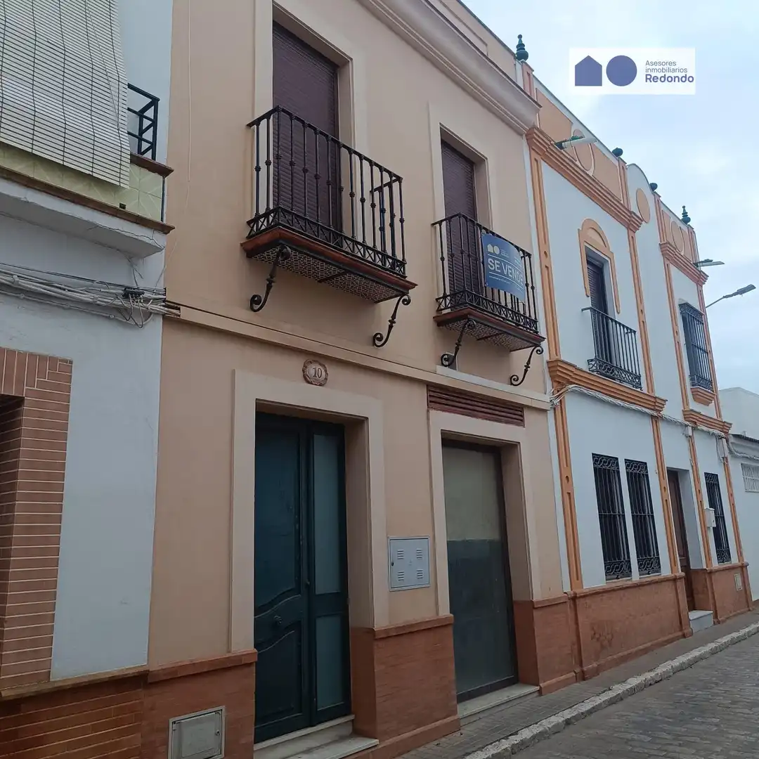 Vista exterior de Pis en venda en La Palma del Condado
