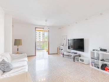 Wohnung mit Balkon zum Verkauf in Nord
