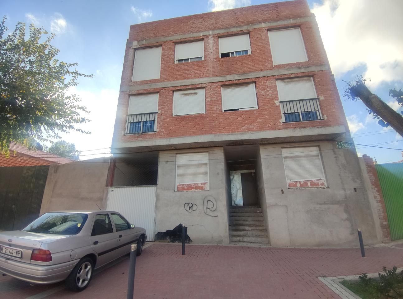 Vista exterior de Edifici en venda en Villasequilla