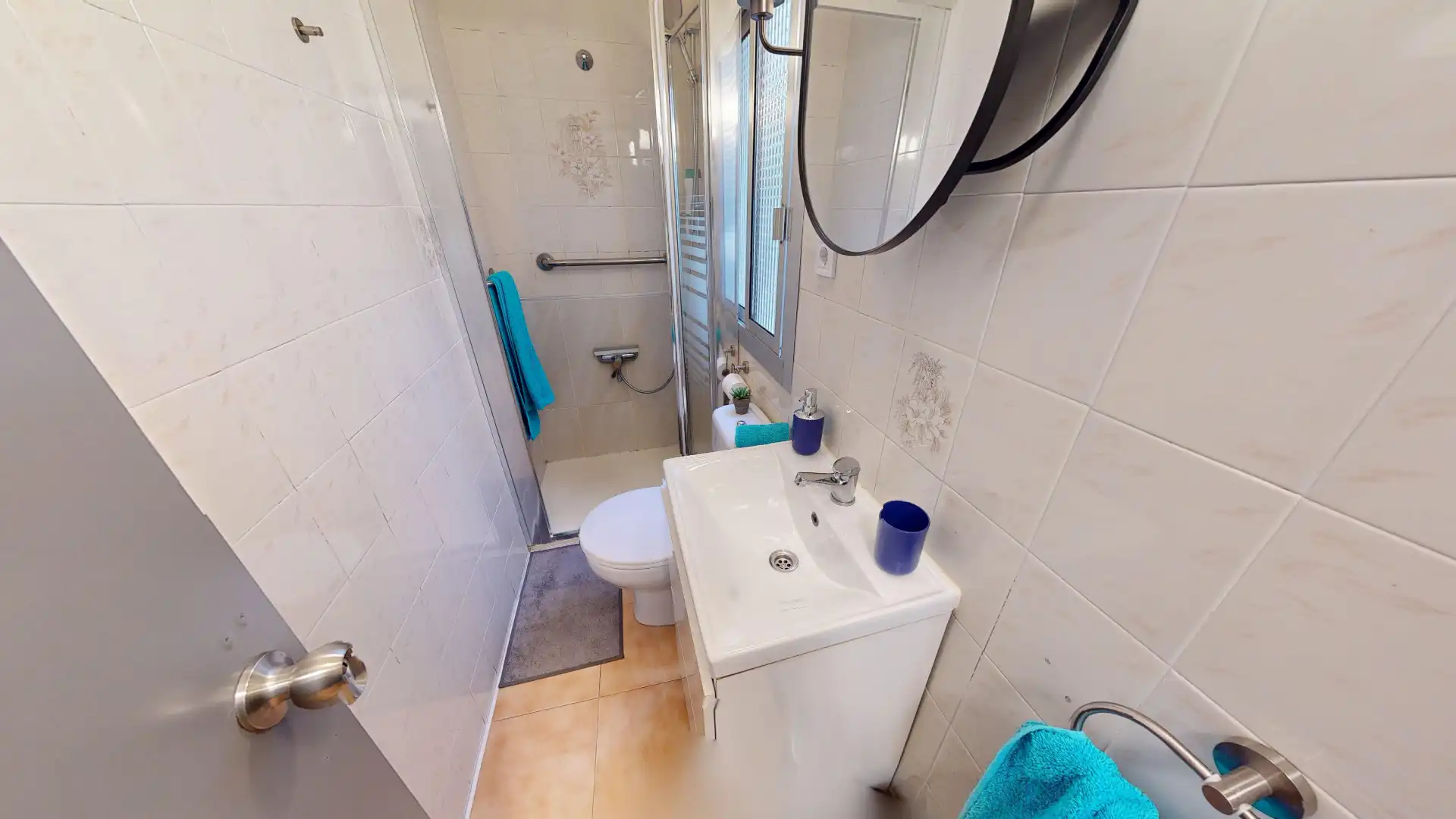 Baño de Piso en venta en Tarragona con Amueblado y Horno