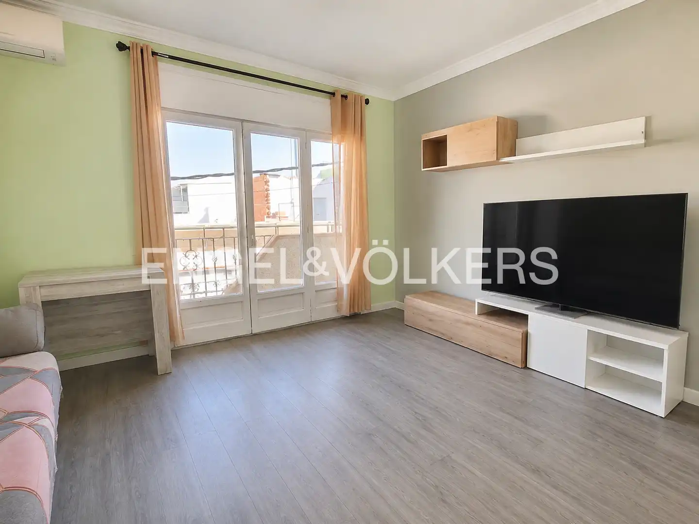 Flat with terrace for sale in Palafolls
