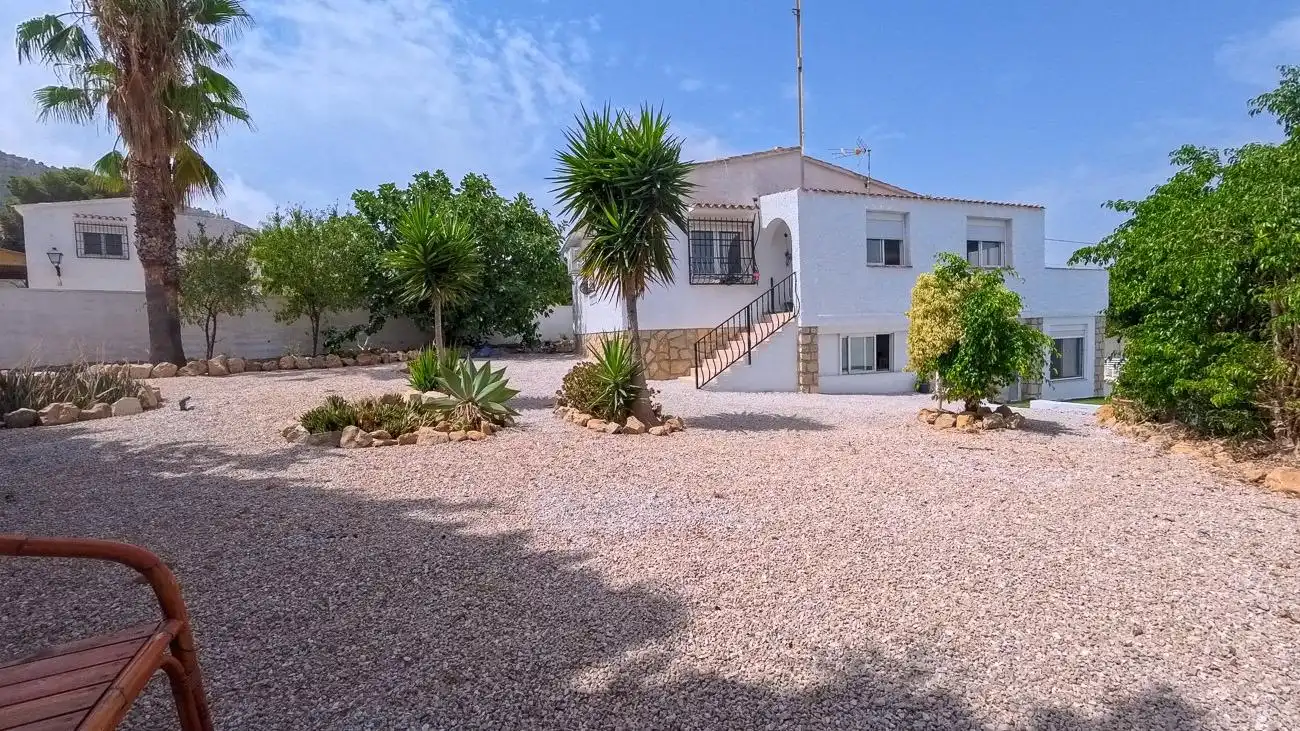 Außenansicht von Haus oder Chalet zur Miete in L'Alfàs del Pi mit Klimaanlage, Privatgarten und Abstellraum