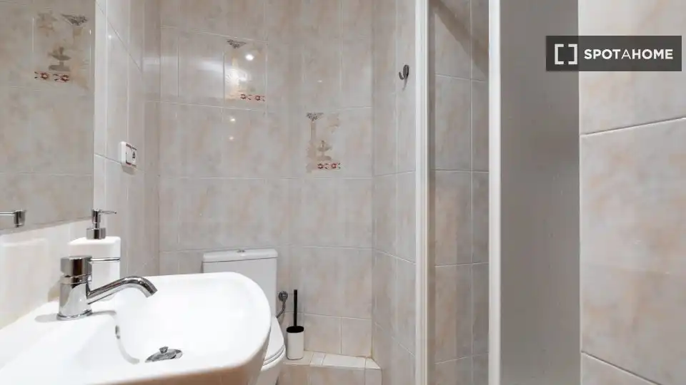 Room in Russafa