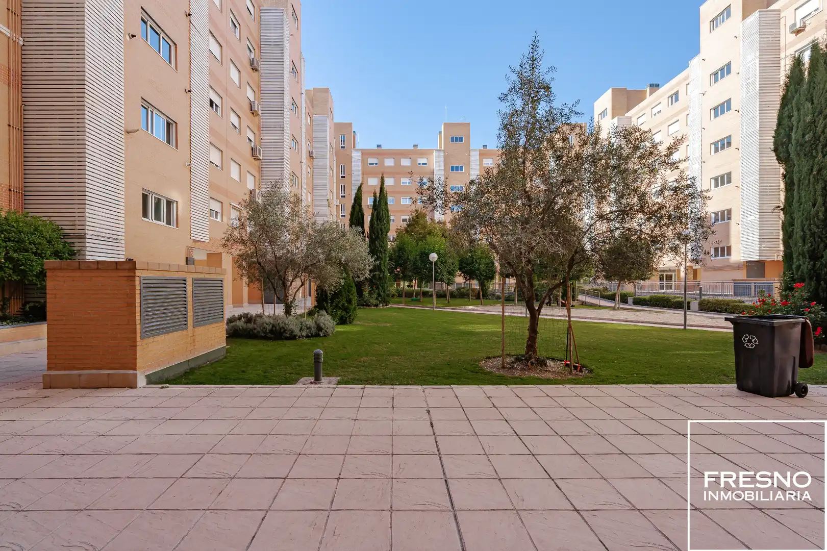 Vista exterior de Piso en venta en Madrid con Aire acondicionado, Calefacción y Parquet