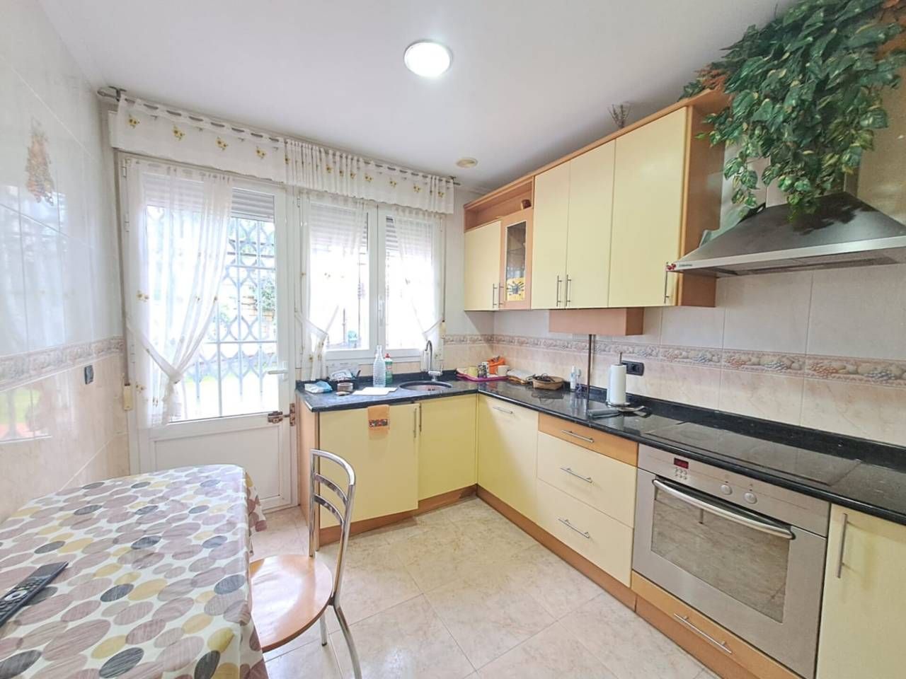 Kitchen of Flat for sale in Burgos Capital  with Heating, Private garden and Parquet flooring