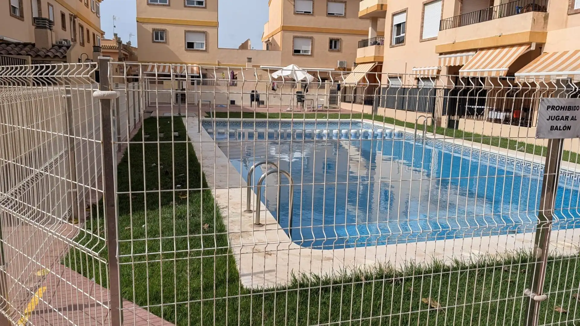 Piscina de Casa adosada en venta en Puçol con Calefacción, Jardín privado y Terraza