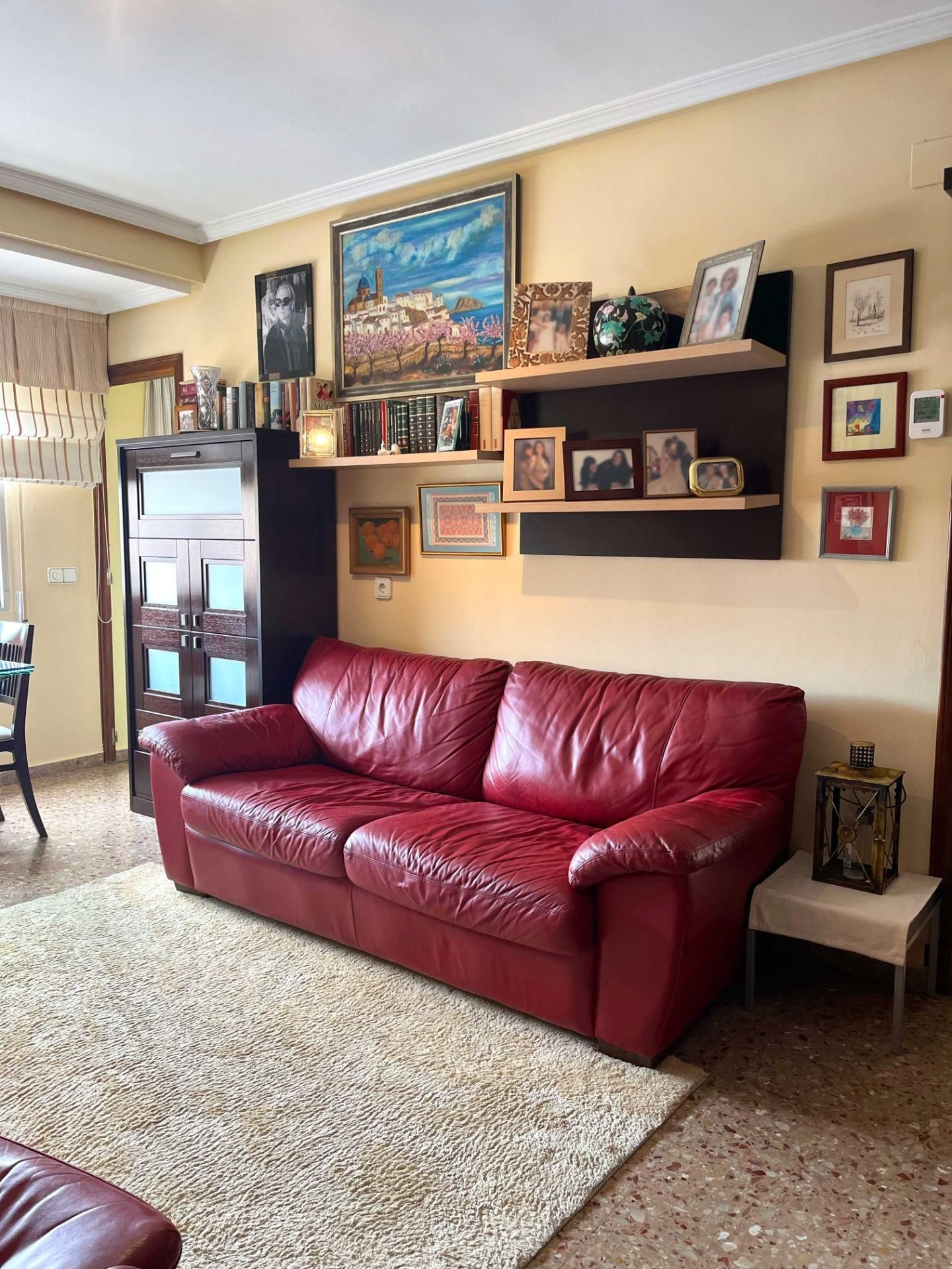 Sala d'estar de Apartament en venda en L'Alfàs del Pi amb Aire condicionat i Terrassa