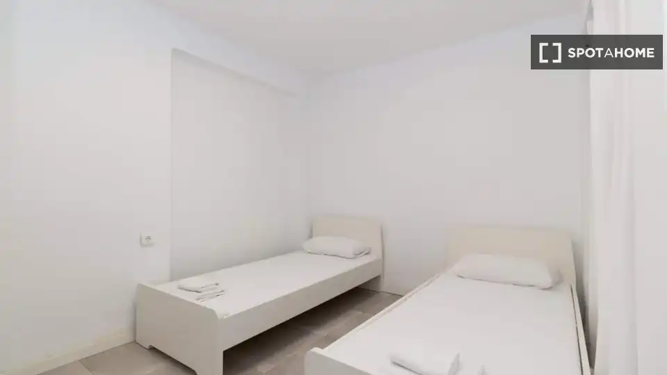Bedroom of Flat for rent in Valencia  with Air Conditioner, Heating and Furnished