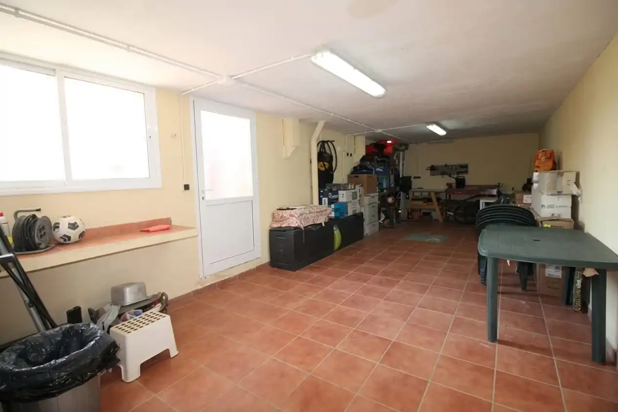 Casa aparellada amb jardí en venda a Calle de Samuel Baltés, imagen 24