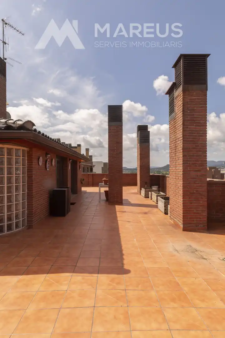 Terrassa de Àtic en venda en Vic amb Calefacció, Parquet i Terrassa