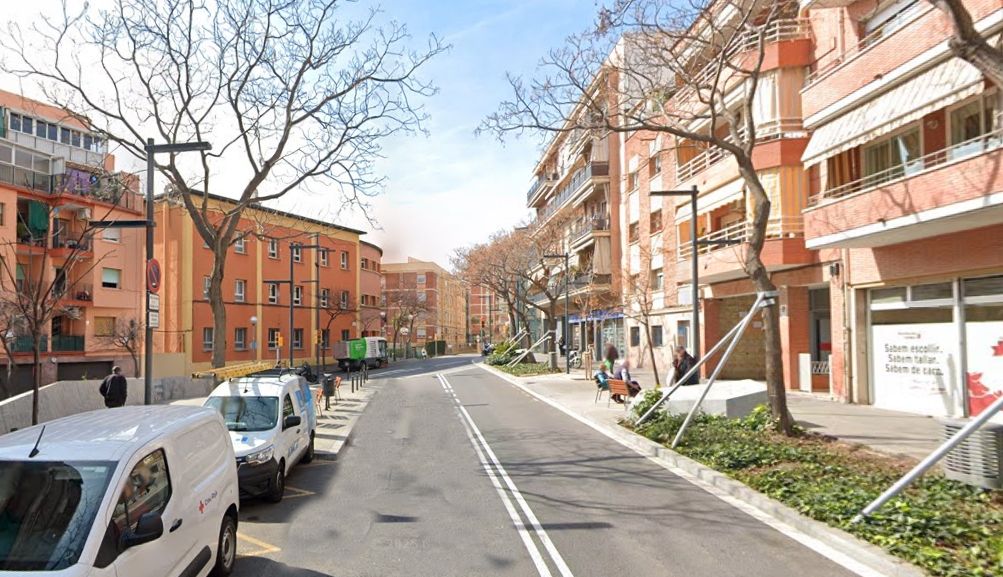 Exterior view of Single-family semi-detached for sale in  Barcelona Capital