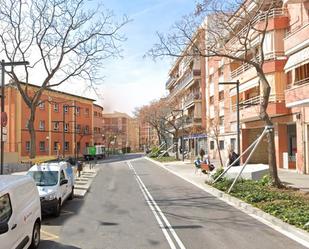 Exterior view of Single-family semi-detached for sale in  Barcelona Capital