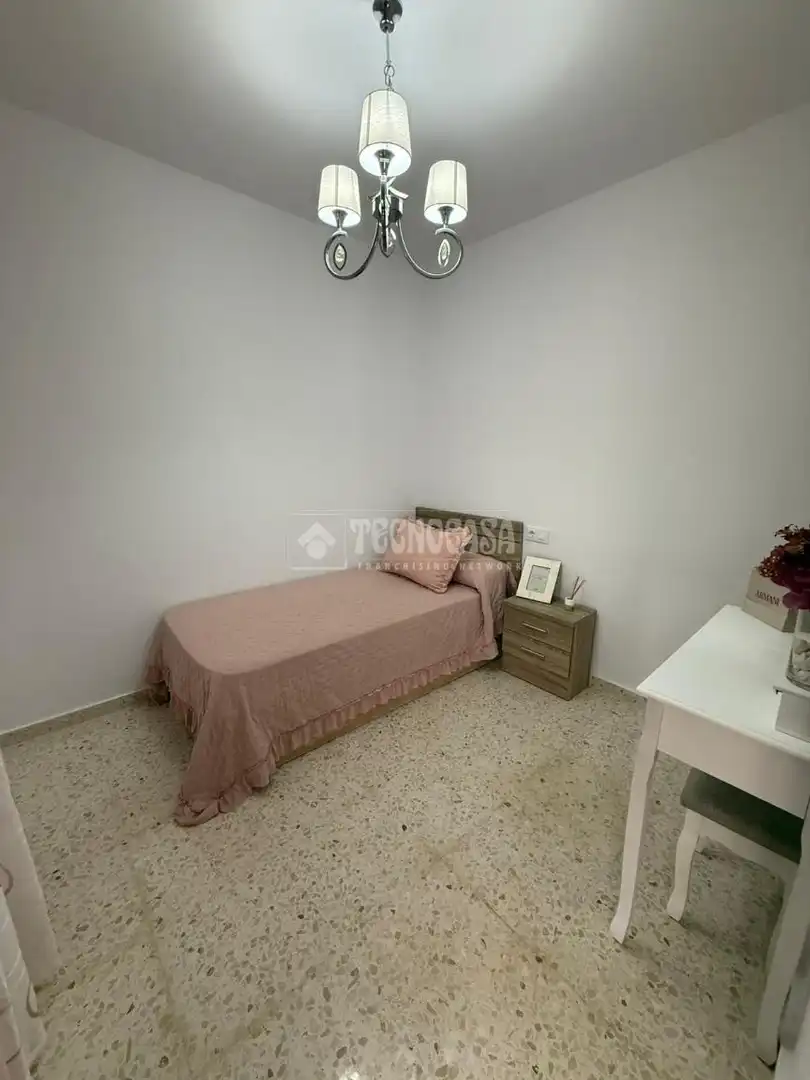 Schlafzimmer von Wohnung zum Verkauf in Alcolea del Río mit Klimaanlage