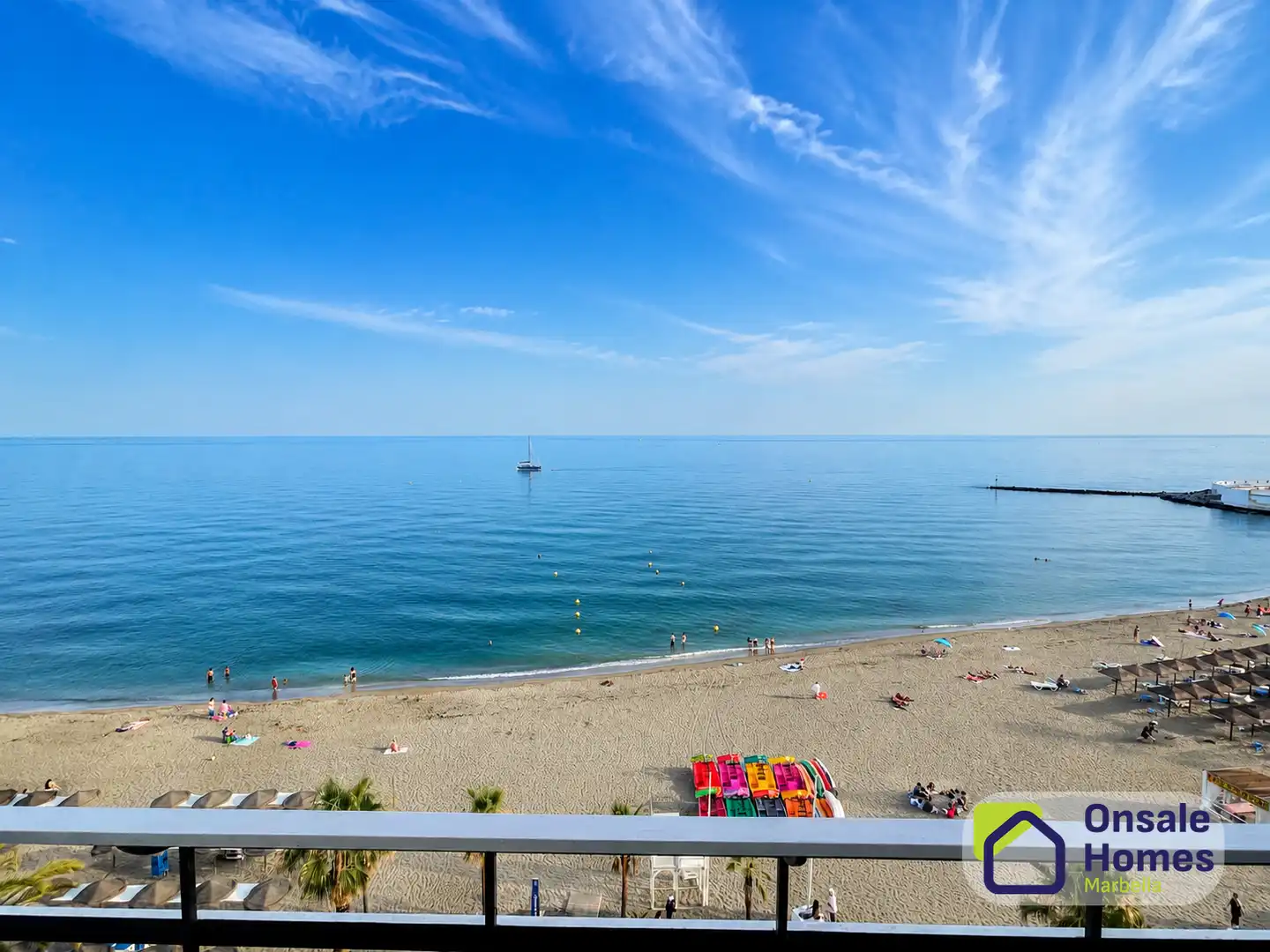 Vista exterior de Piso en venta en Marbella con Aire acondicionado, Terraza y Balcón