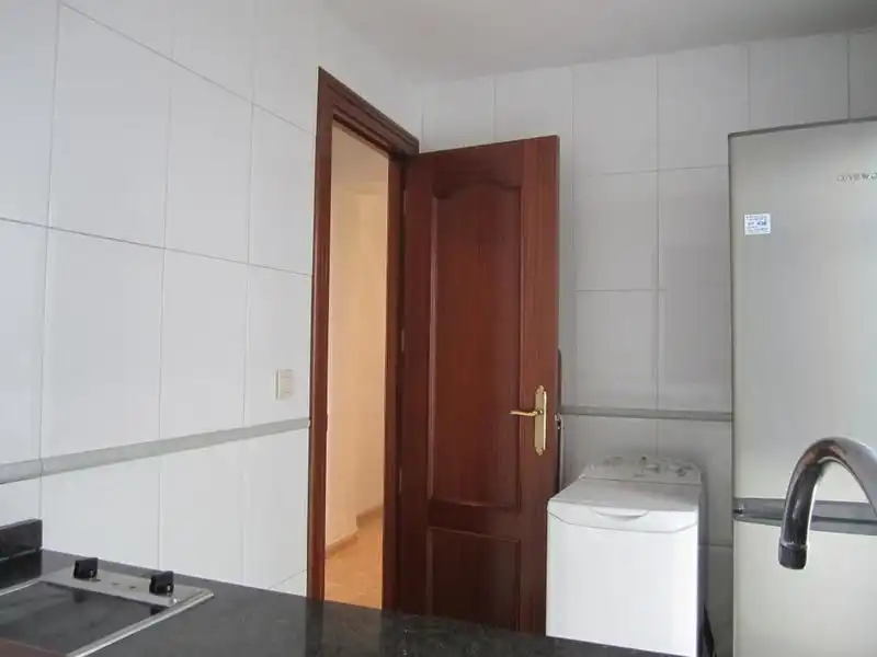 Cocina de Piso de alquiler en Granada con Aire acondicionado, Calefacción y Amueblado