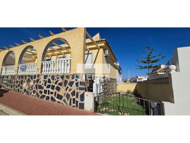 Piso en Venta en EL SALADILLO  en Mazarrón Casco Urbano