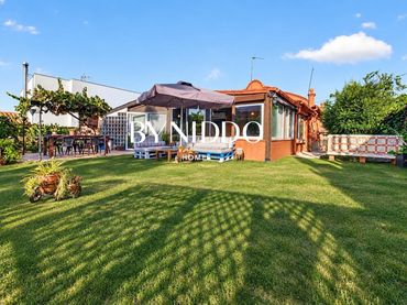 Casa con balcón en venta en Valldoreix