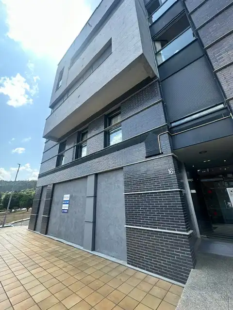 Vista exterior de Pis en venda en Pravia amb Calefacció i Rentadora