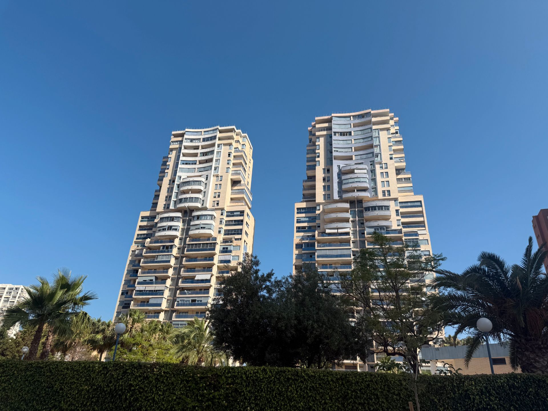 Vista exterior de Pis en venda en Benidorm amb Aire condicionat, Terrassa i Traster