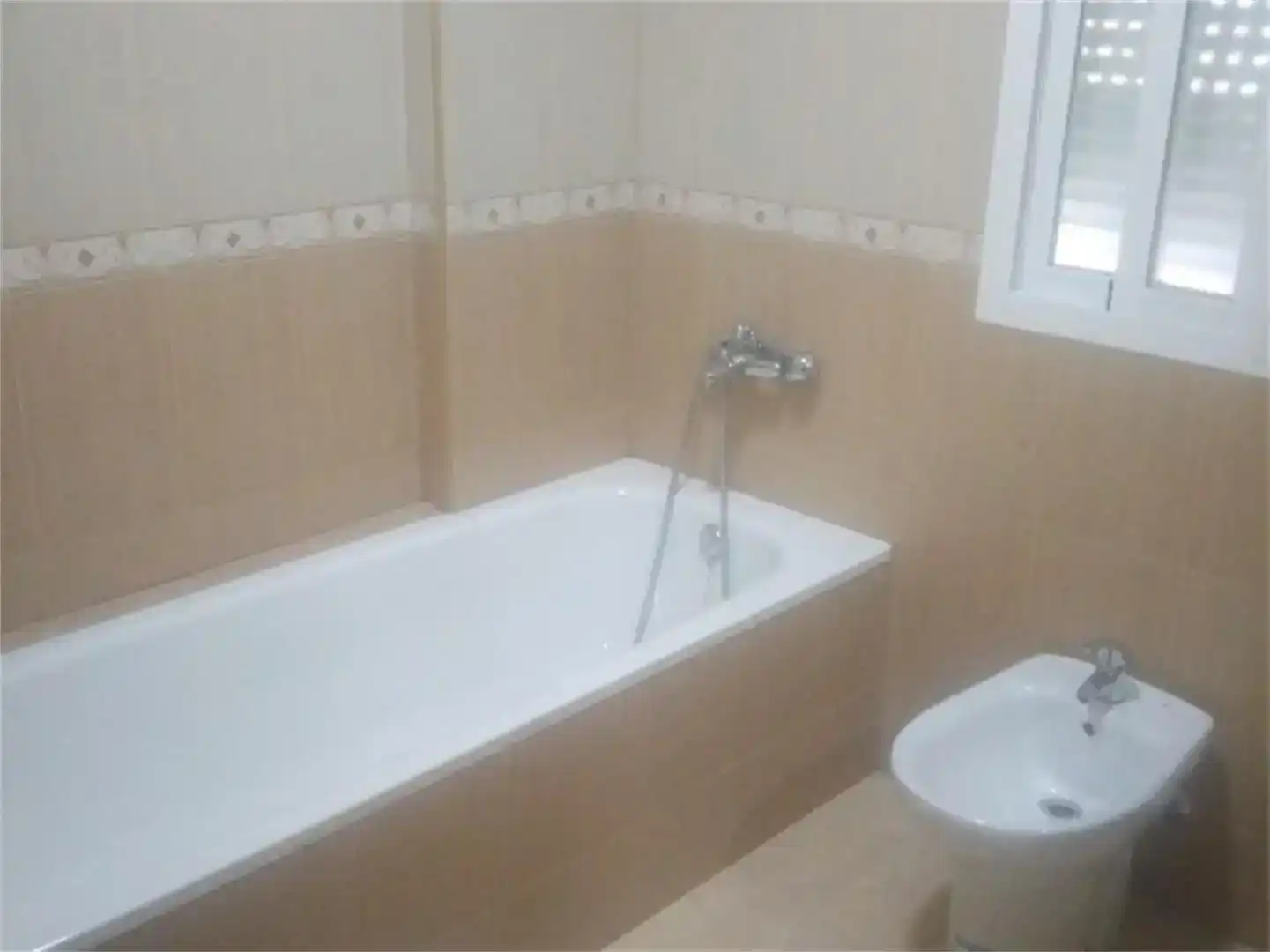 Bathroom of Duplexes for sale in Purchena  with Furnished, Oven and Washing machine
