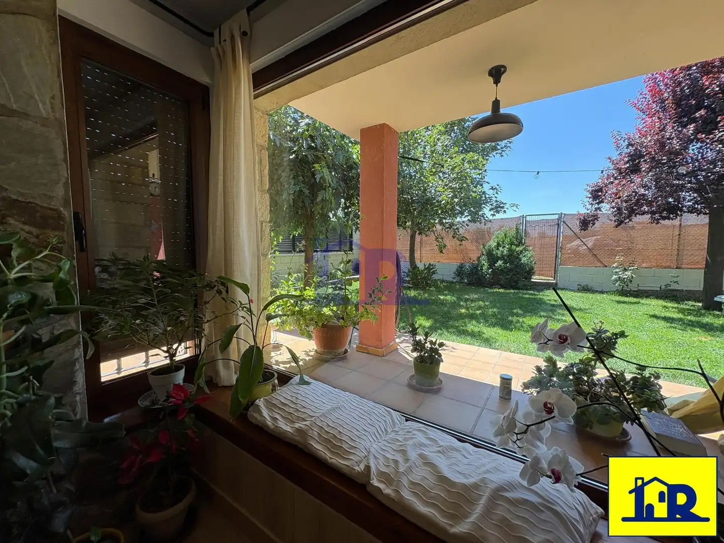 Jardí de Casa o xalet en venda en Sotorribas amb Calefacció, Jardí privat i Parquet