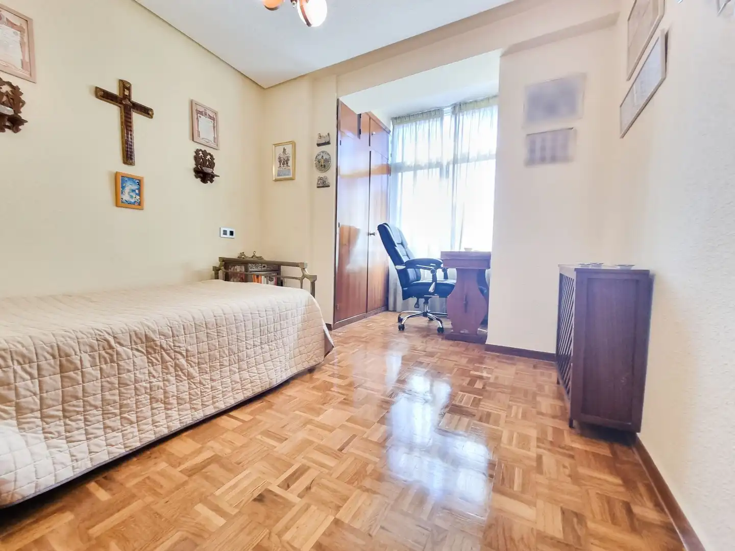 Schlafzimmer von Wohnung zum Verkauf in Jaén mit Klimaanlage und Heizung