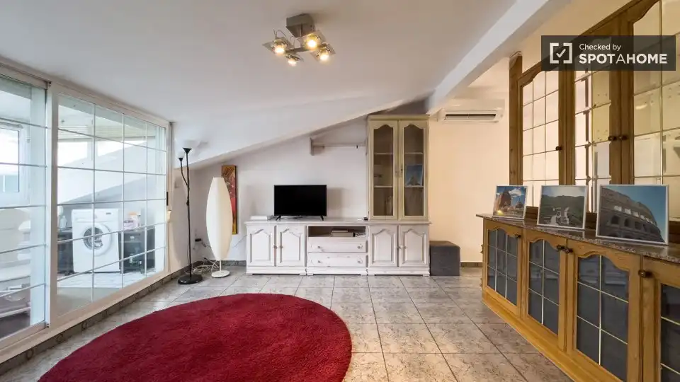 Flat with terrace to rent in Sants - Montjuïc