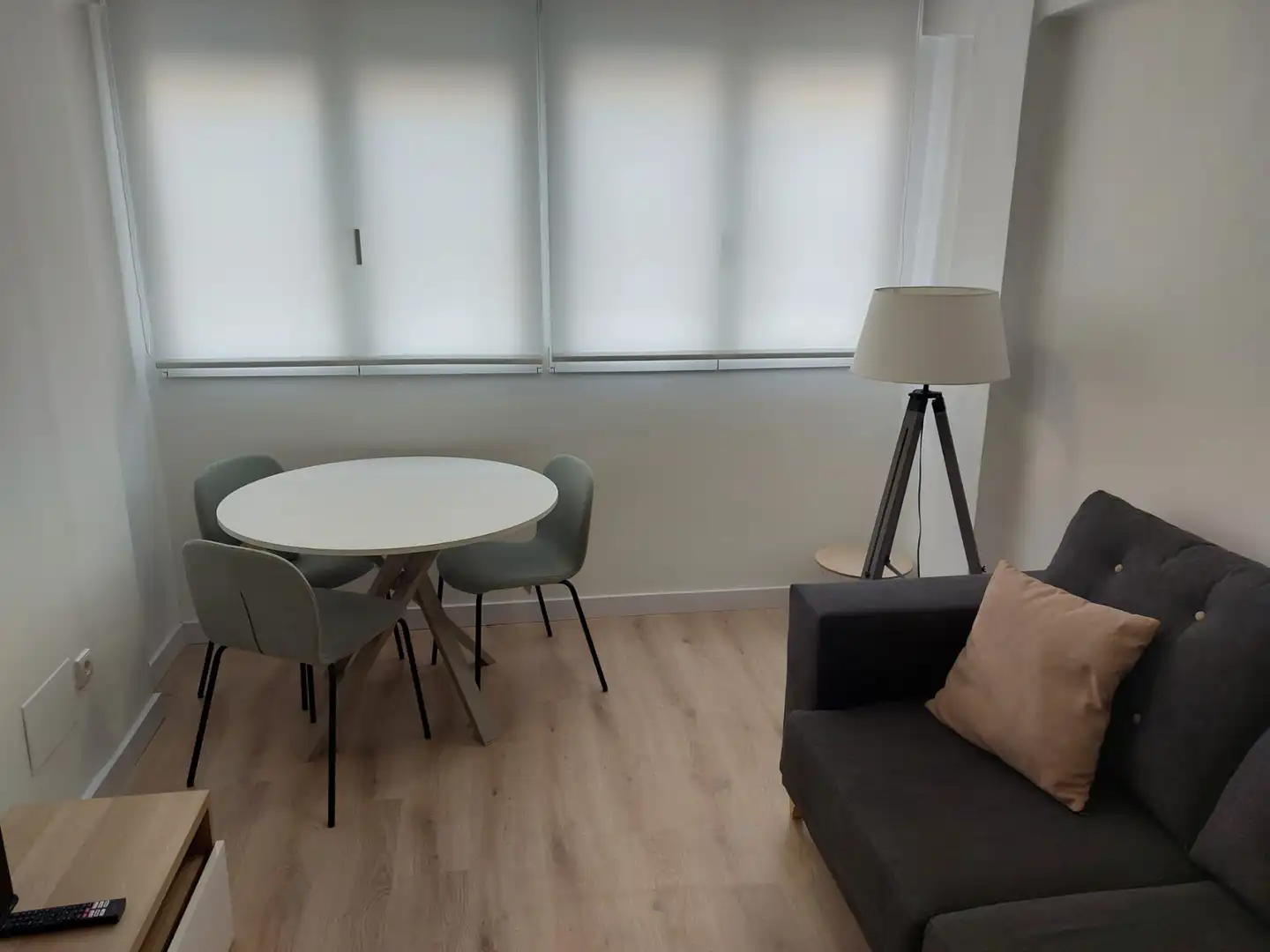 Sala d'estar de Pis en venda en Valencia amb Forn i Rentadora