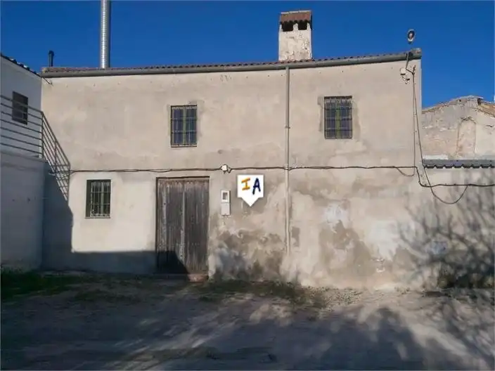 Casa rústica en venda a Martos