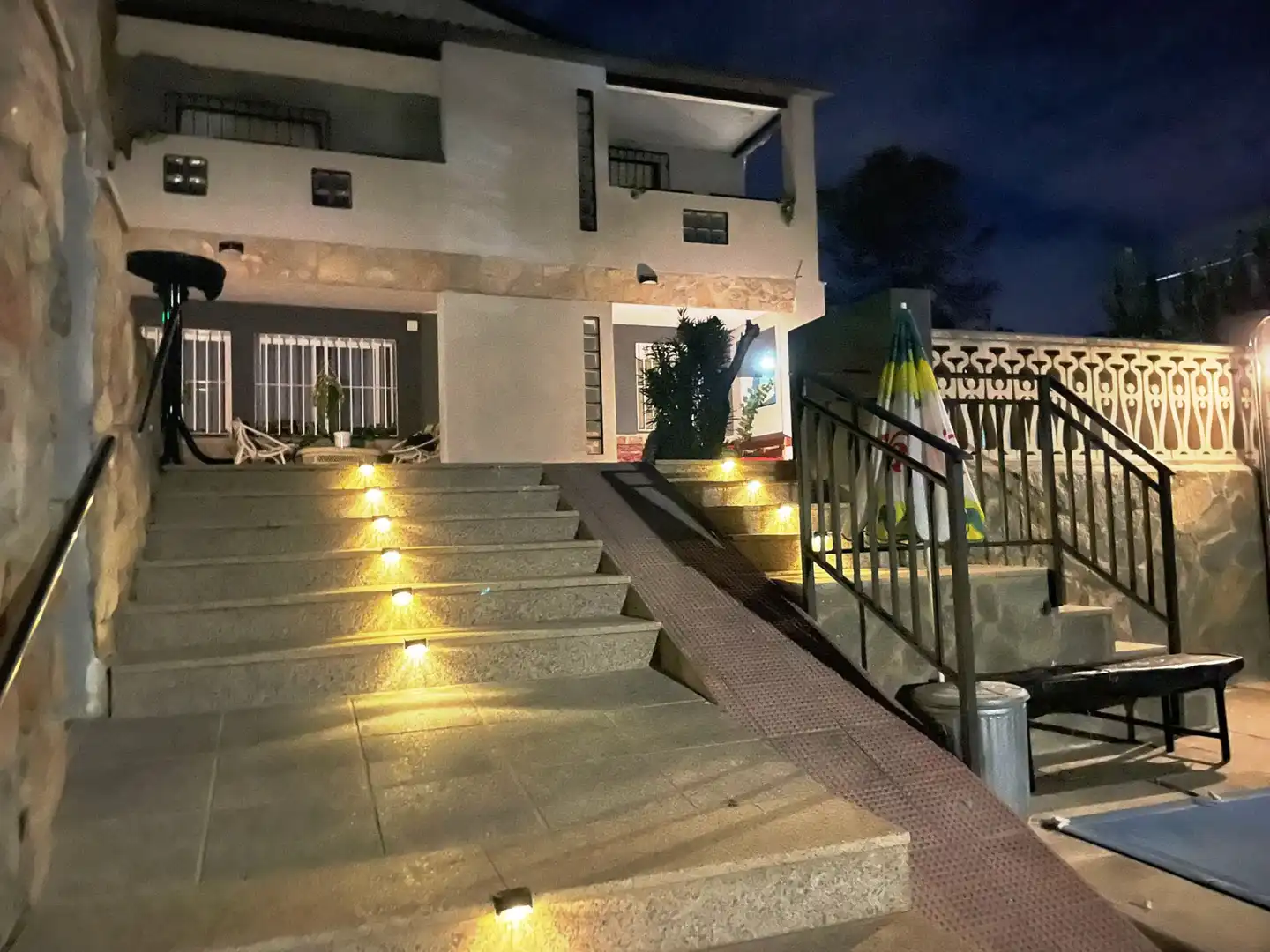 Terrassa de Casa o xalet en venda en Santa Cruz del Retamar amb Calefacció, Jardí privat i Terrassa