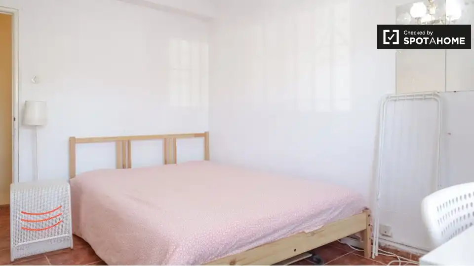 Room in Ambroz