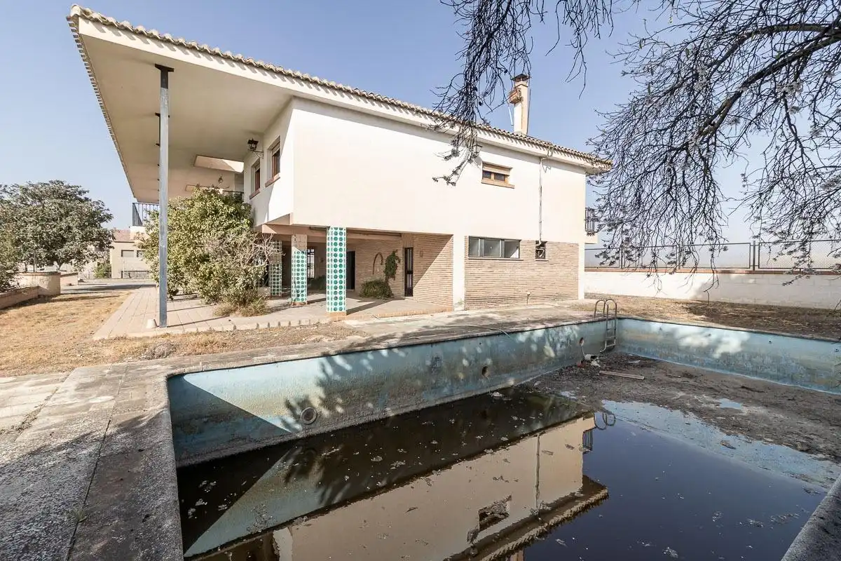 Piscina de Finca rústica en venda en Santa Fe amb Calefacció, Jardí privat i Terrassa