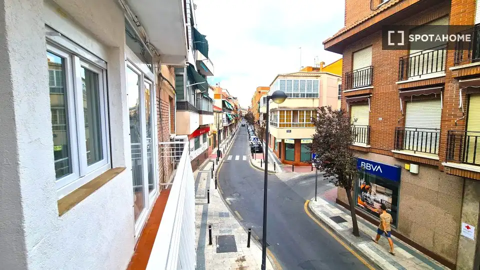 Außenansicht von Wohnung zur Miete in Getafe mit Klimaanlage, Heizung und Möbliert