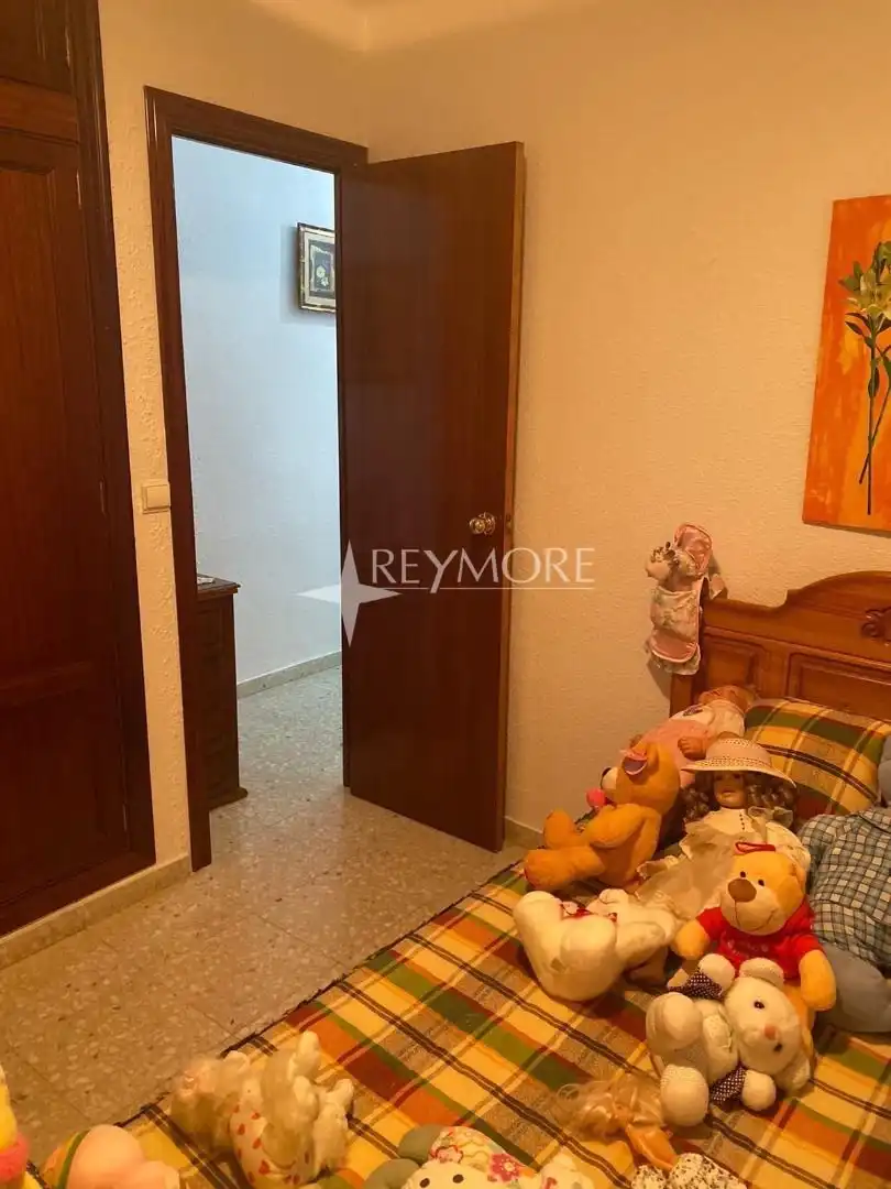 Dormitori de Casa o xalet en venda en Guadalcázar amb Aire condicionat, Terrassa i Traster