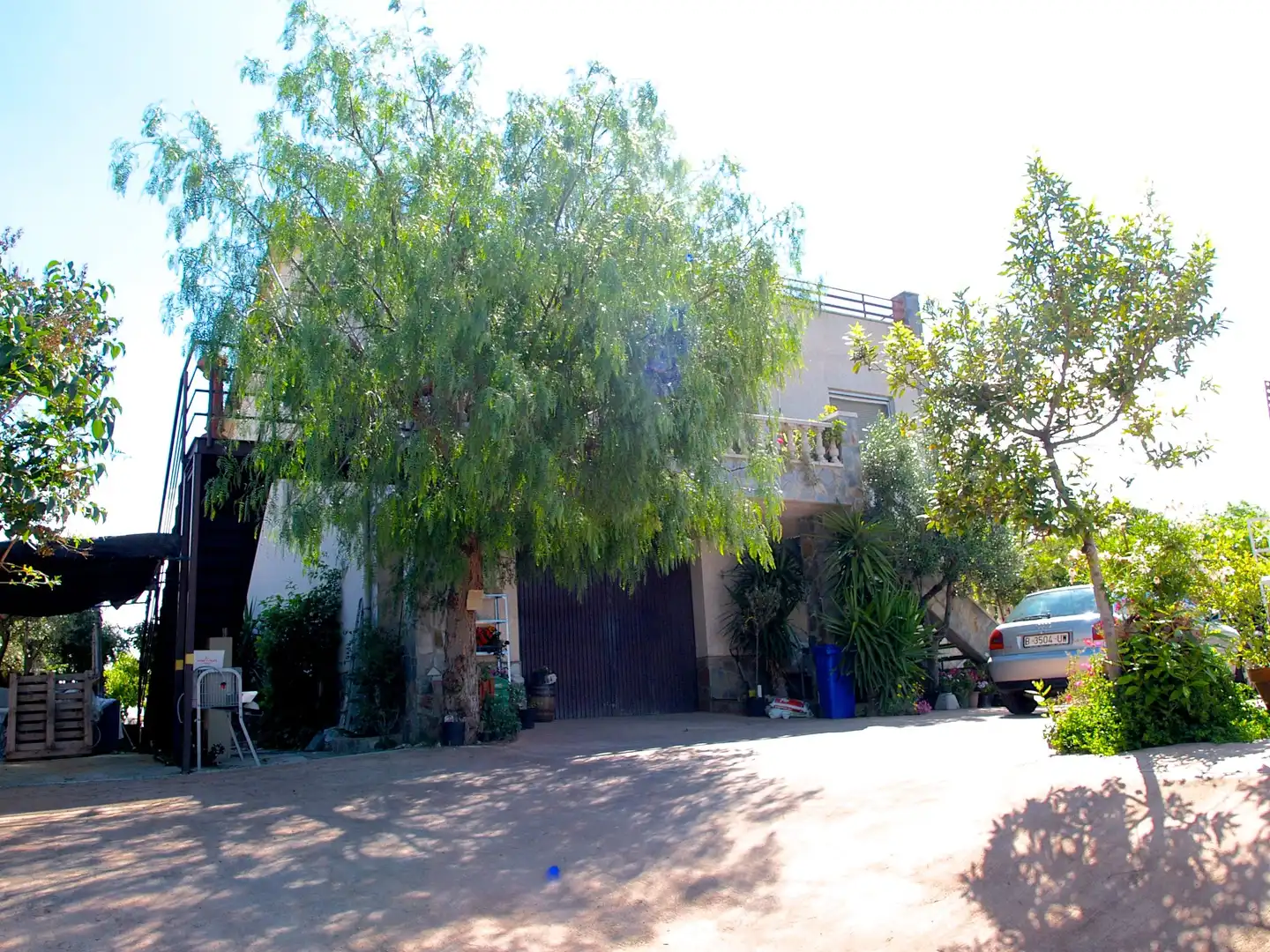 Vista exterior de Casa o xalet en venda en Terrassa amb Jardí privat, Terrassa i Traster