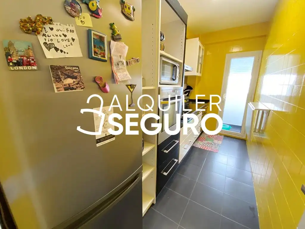 Kitchen of Flat for rent in Madrid  with Air Conditioner, Heating and Terrace