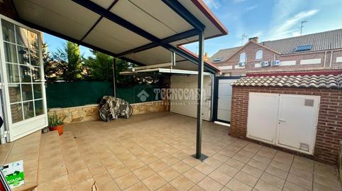 Foto 3 de Casa adosada en venta en Villanueva de la Torre, Guadalajara