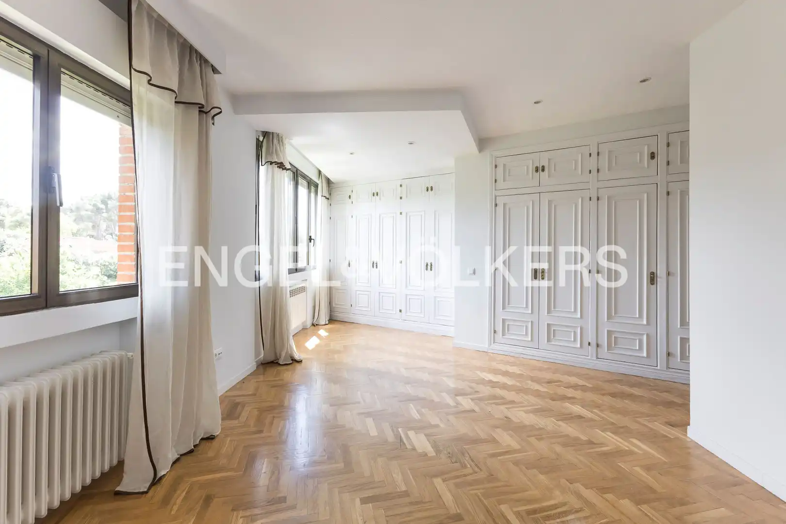 Comedor de Casa o chalet de alquiler en Pozuelo de Alarcón con Aire acondicionado, Calefacción y Jardín privado