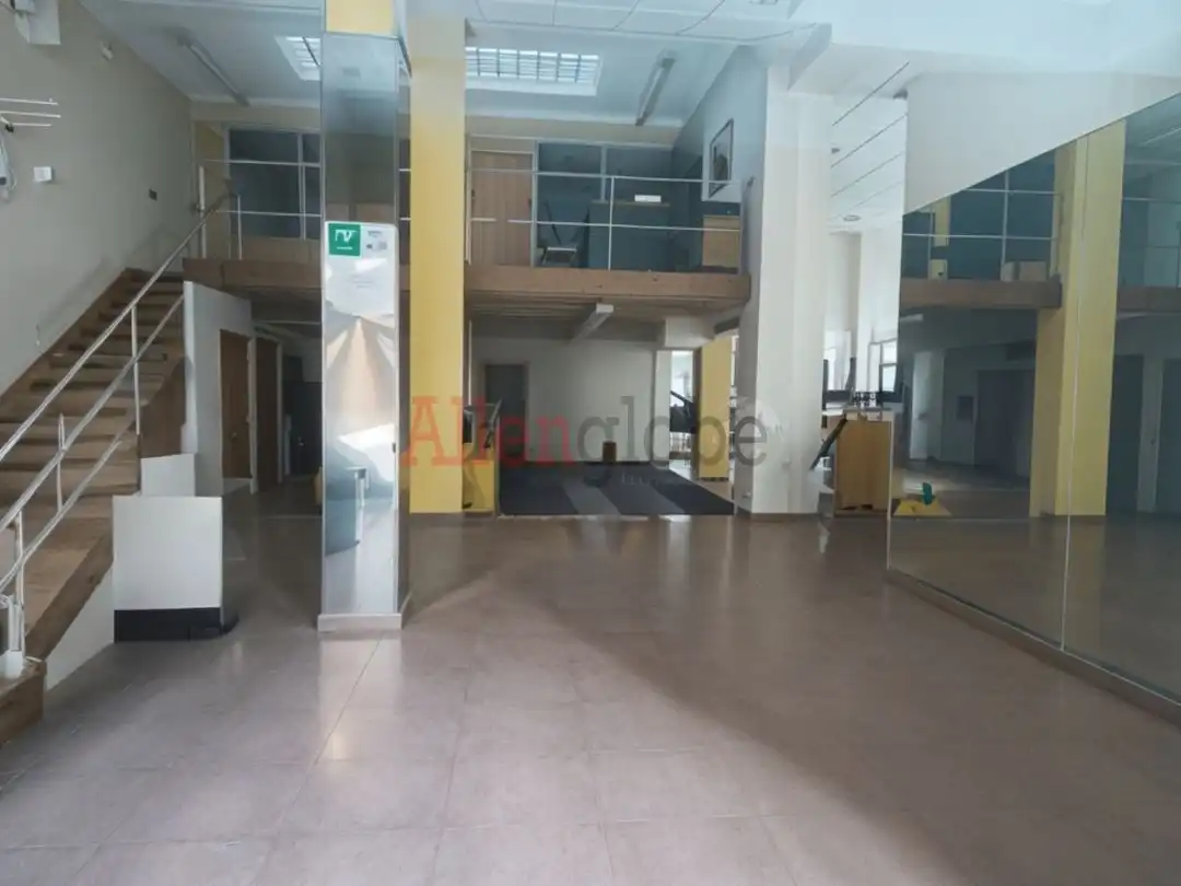 Business premises for sale in Calle Infiesto, imagen 3